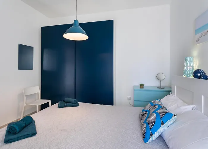 Seaside Near Bugibba Centre & Promenade Daire St. Paul's Bay