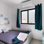 Seaside Near Bugibba Centre & Promenade 아파트 세인트폴스베이