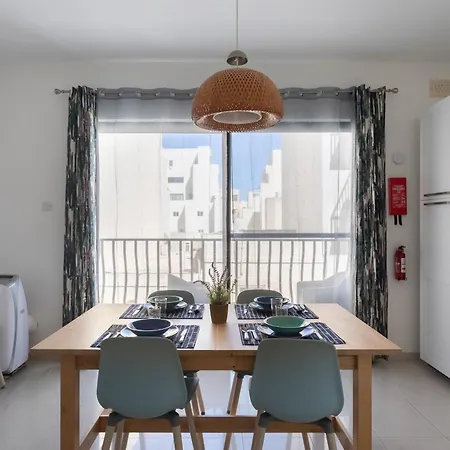 Appartement Seaside Near Bugibba Centre & Promenade *