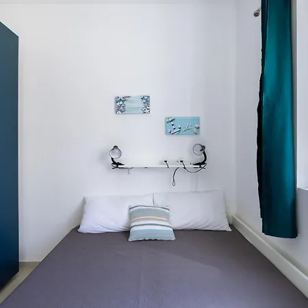 Seaside Near Bugibba Centre & Promenade St. Paul's Bay